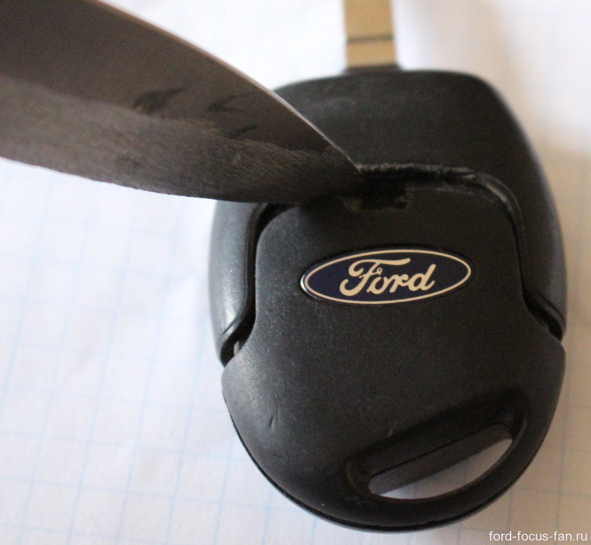 Выкидной ключ зажигания Ford Focus, дубликат чип ключа